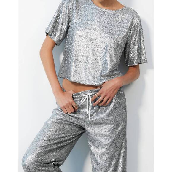 BOBI Tops - NEW BOBI keyhole back cropped tee in gunmetal